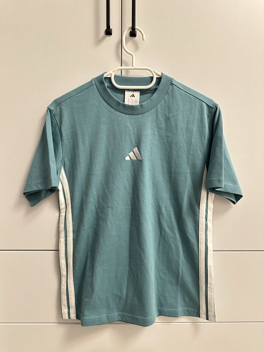 tricou adidas xs nou cu eticheta