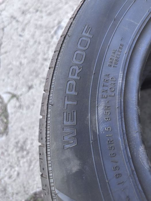 Нови 195/65/15 Nokian 2 бр