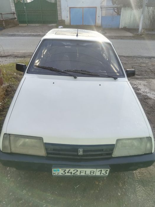 Машина ваз лада 2109