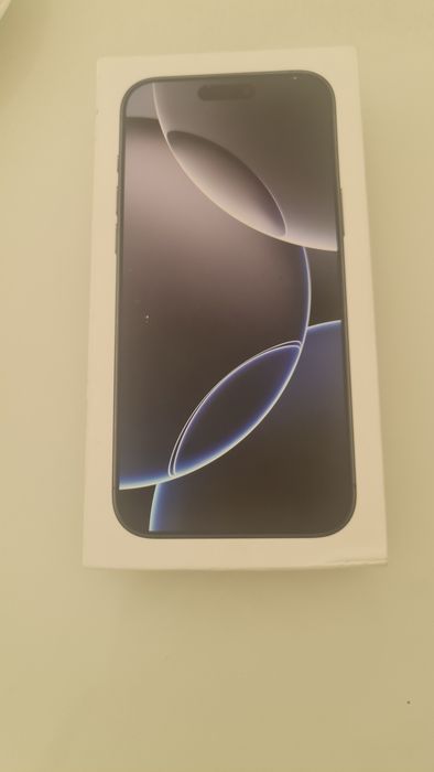 Продам iPhone 16 Pro Max 256GB Black Titanium