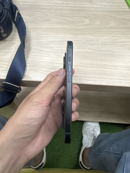 Iphone 15 86 yomkst 128 xotira qora rang CH/A