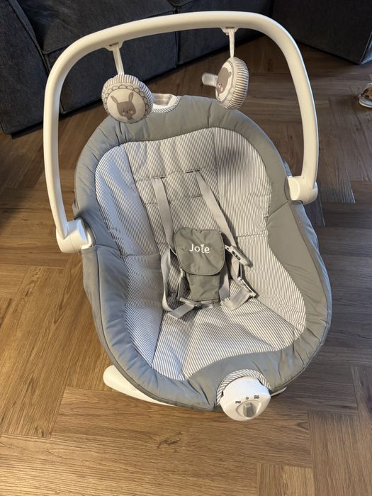 Шезлонг-качели Joie продам