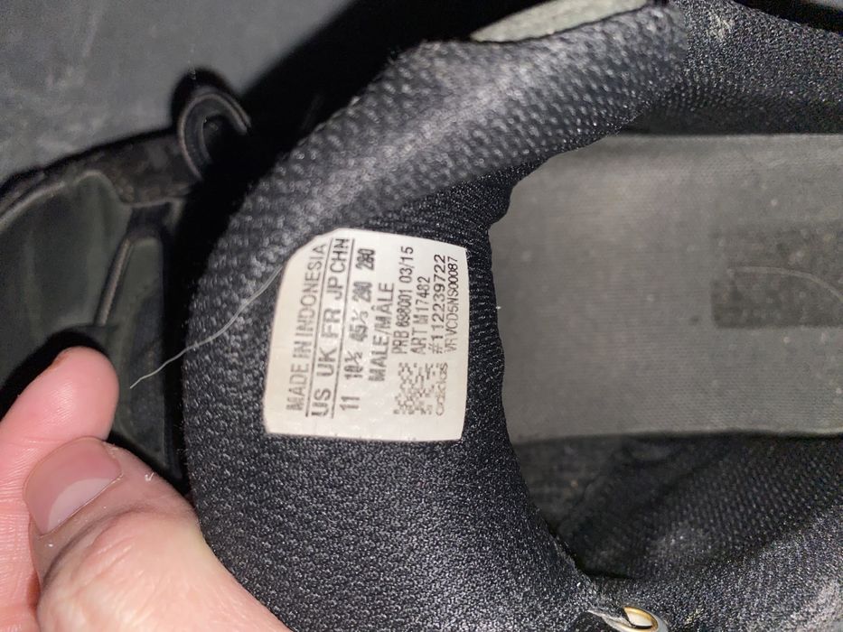 Продам кроссовок от Adidas original