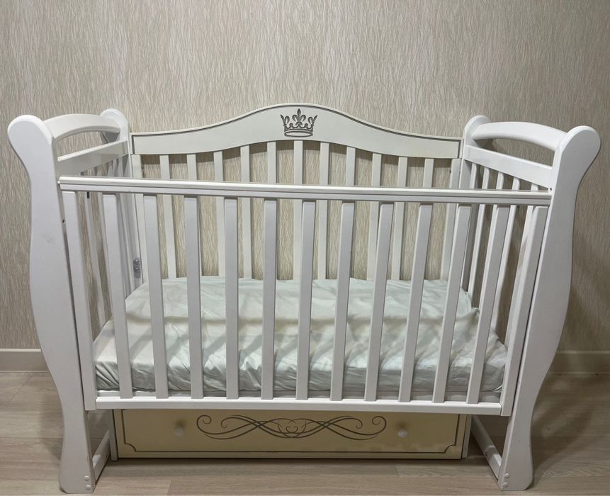 Продам детскую кроватку