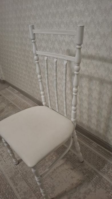 Орындақтар сатылады.