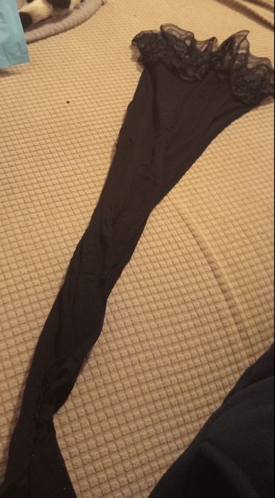 Șosete până la genunchi din dantelă