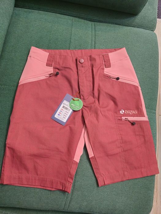 Vand pantaloni scurti tracking 152-158 noi