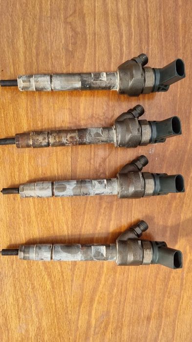Injector BMW  N47D20C 7810702