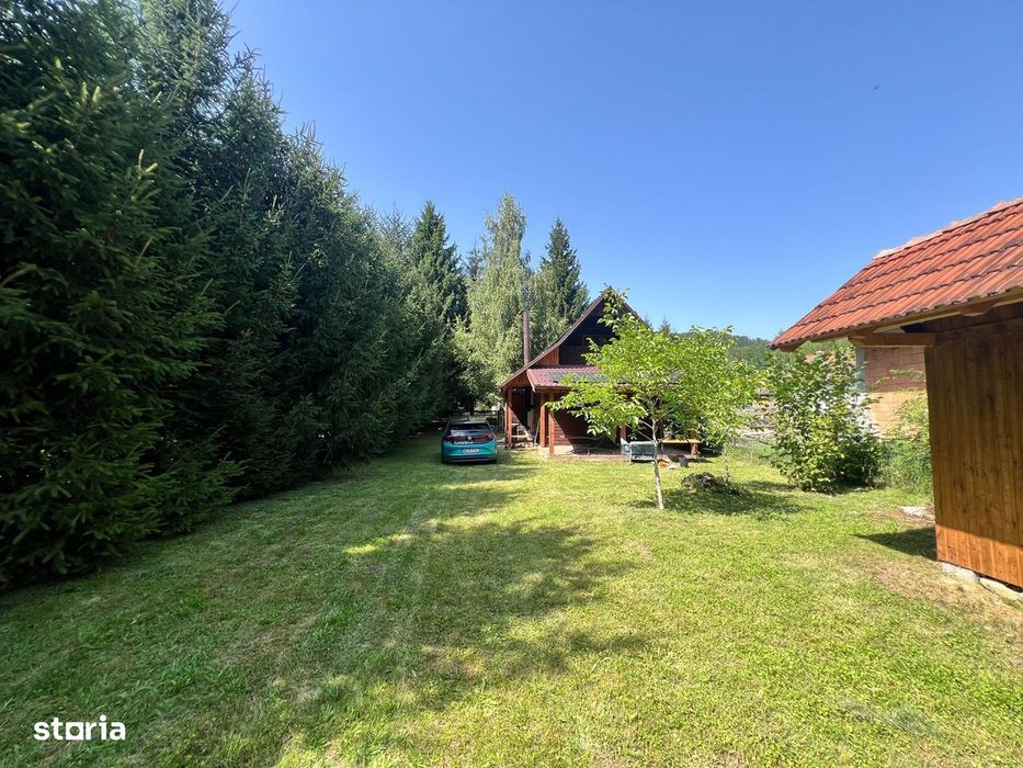 A/1652 De vânzare casă de vacanță în Câmpu Cetății