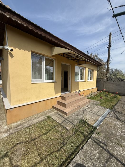 Negociabil!!Teren 1.090 mp în Pielești + casă ideala pentru  extindere | Curte generoasă  | La 10 minute de Craiova