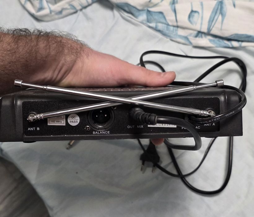 Microfon wireless VHF pt karaoke si distractie