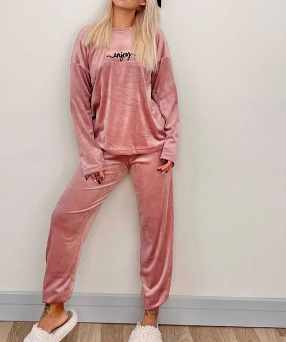 Pijamale pentru femei,exclusivist din catifea