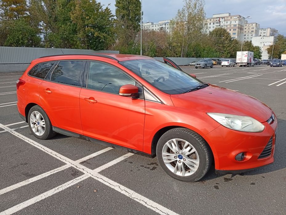 FORD Focus 2013 — imagine 3