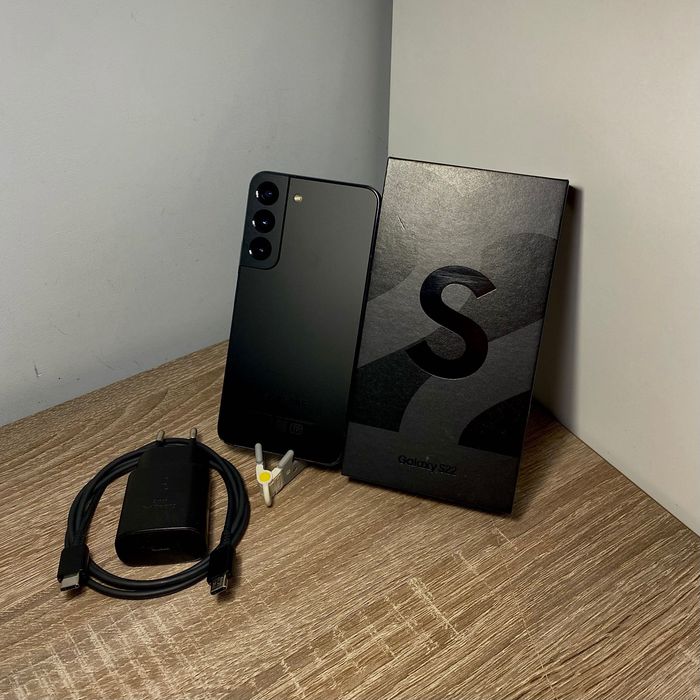 Samsung S22 8/128 GB