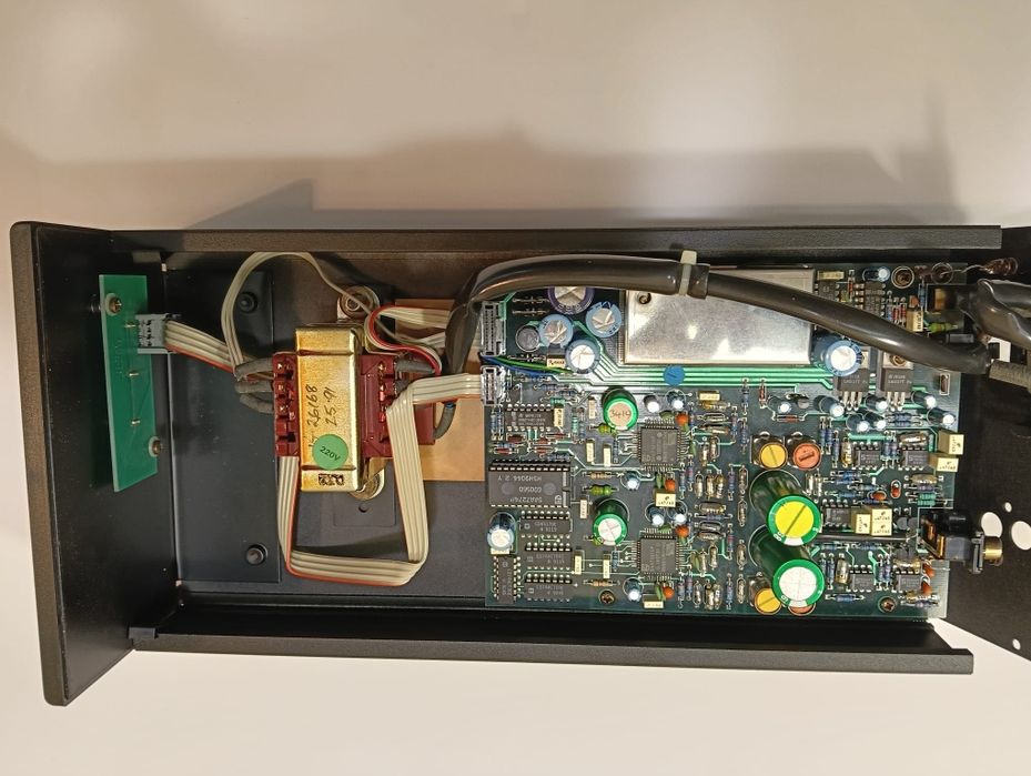 Meridian 203 Digital Converter