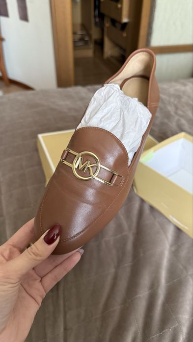 Продам лоферы/ балетки