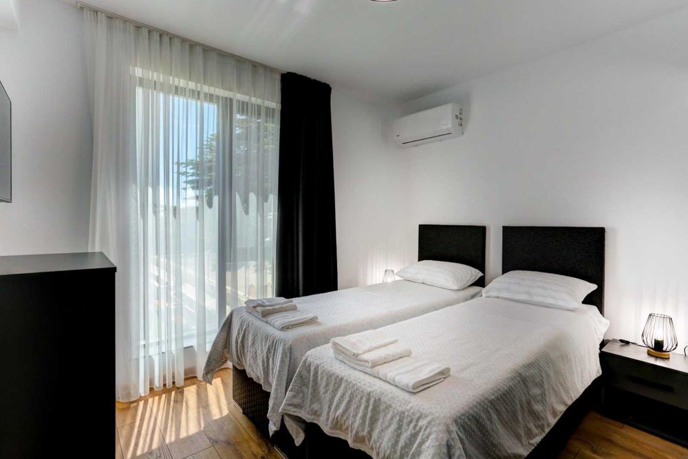 Дава се под наем Тристаен апартамент в Варна, Галата - 90 кв.м за 700 € - Снимка #3