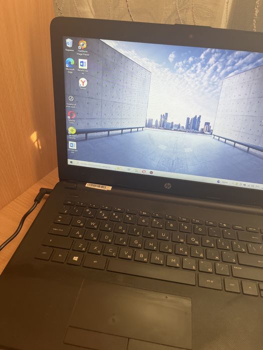 Ноутбук HP Laptop 14-bs0xx.