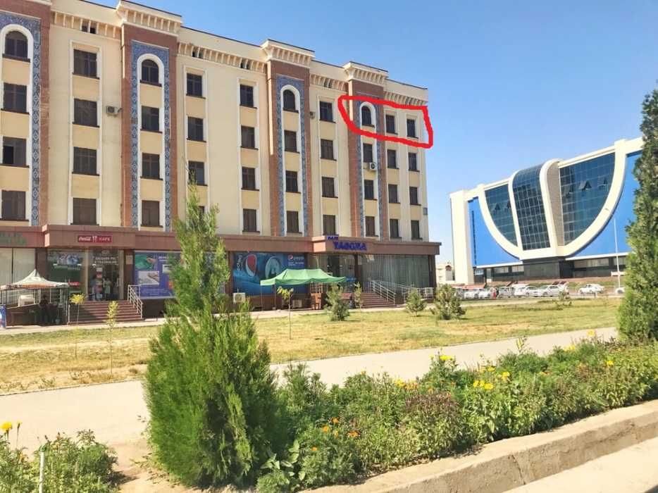 Урганч шаҳрида Гипермаркет ёнгинасида 3 хонали квартира сотилади.