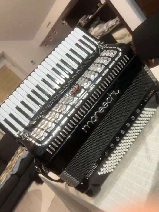 Acordeon Moreschj 2+2