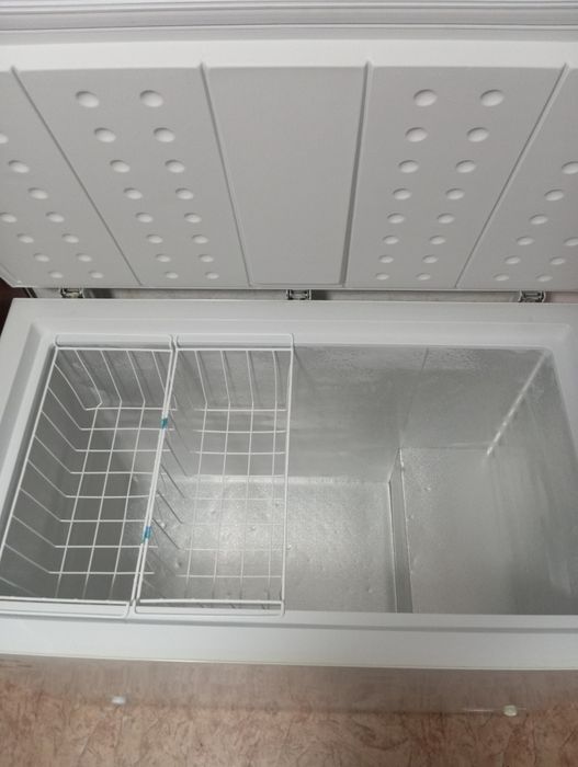 Продам морозильную камеру