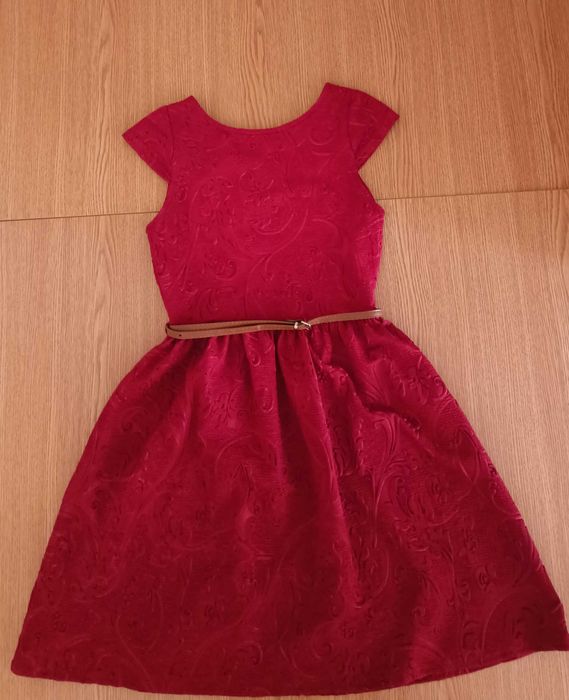 Rochie roșie de vara
