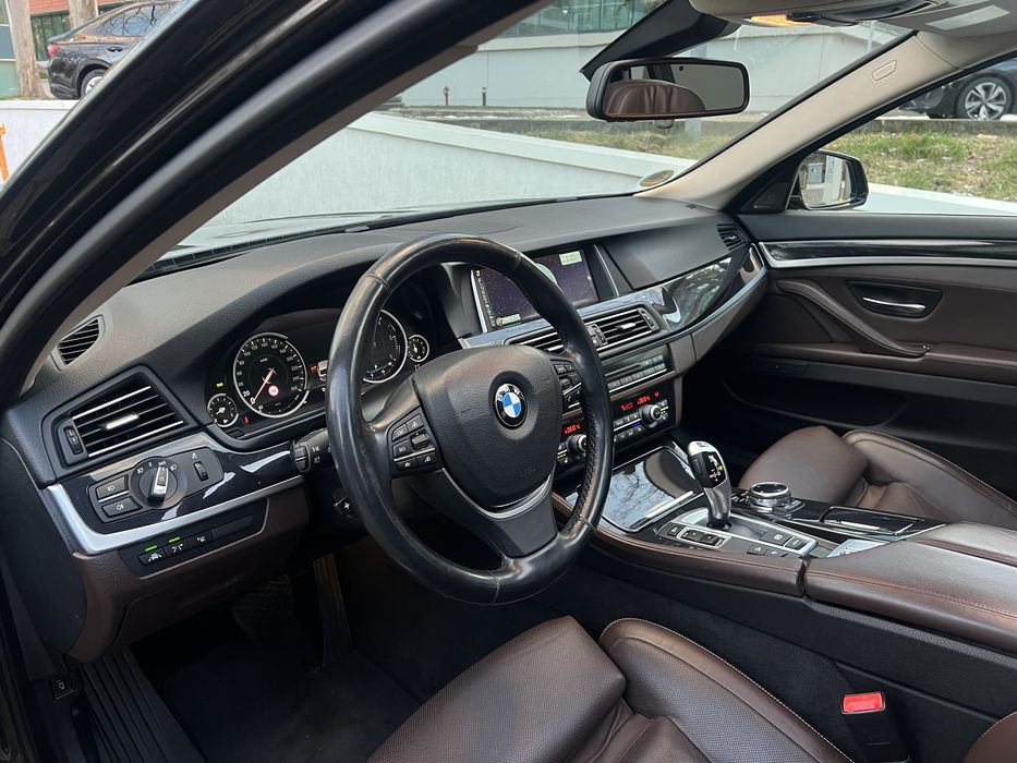 •BMW Seria 5 Luxury 530 xDrive 2014•