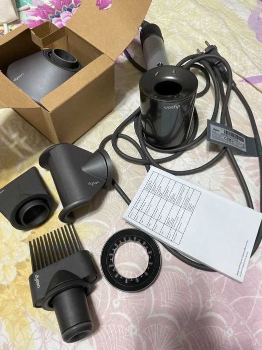 uscator de par Dyson