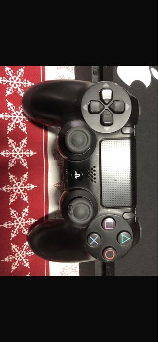Vand PS 4 slim 500gb fara jocurile din poze