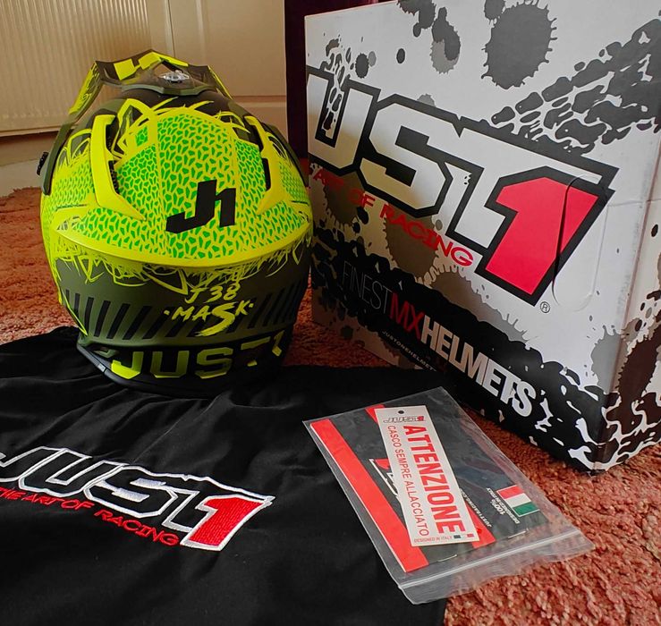 *НОВА*Мотокрос каска  JUST 1 L размер.