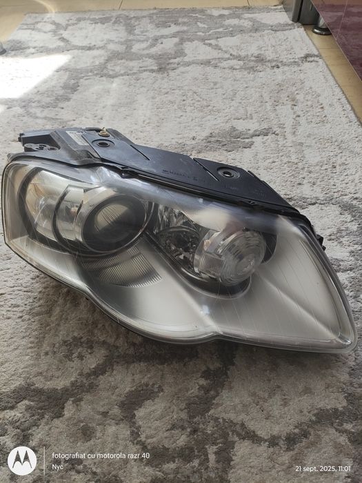 Far Passat B6 Complet