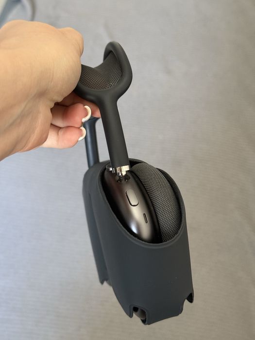 AirPods Max наушники