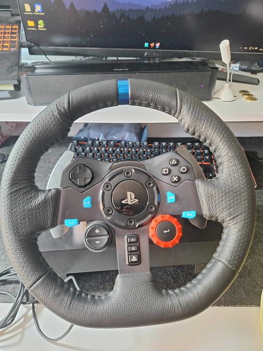 Продавам Logitech G29 + G-Shifter – КАТО НОВ, пълен комплект!