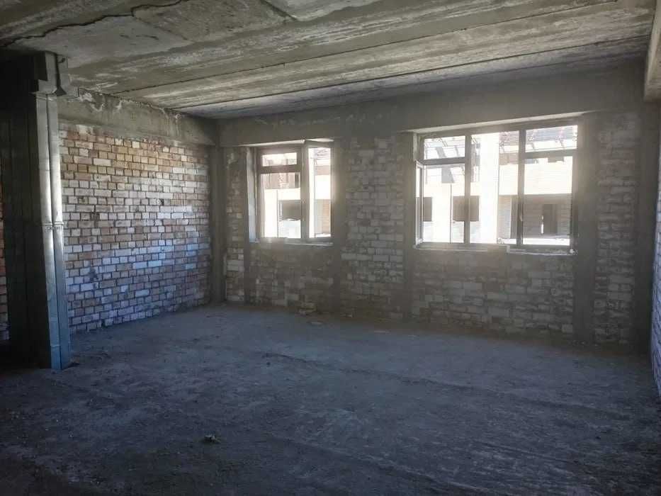 продается  гранд сити 42м2 коробка кирпич фергона йули*