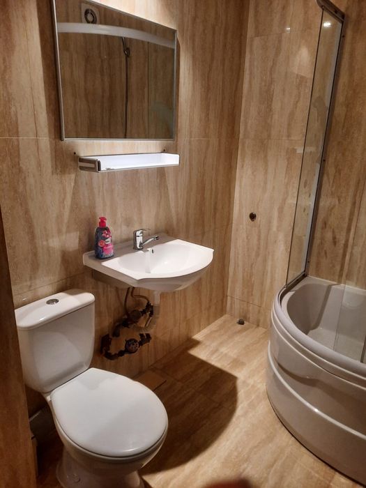 Garsoniera etajul 1 în bloc de cărămidă