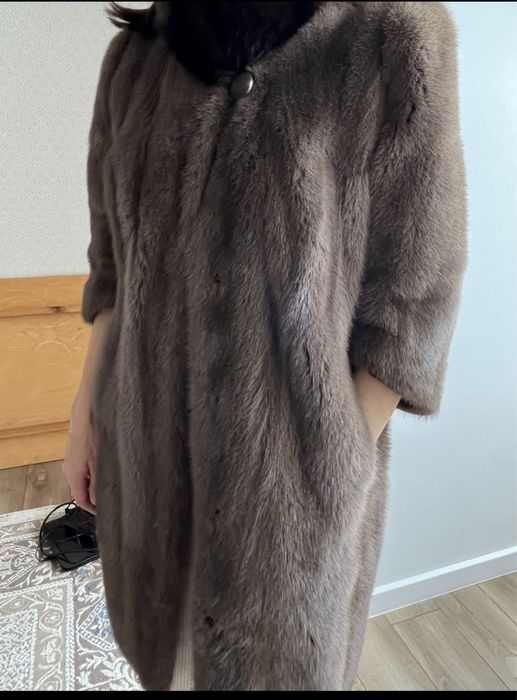 Продам норковую шубу