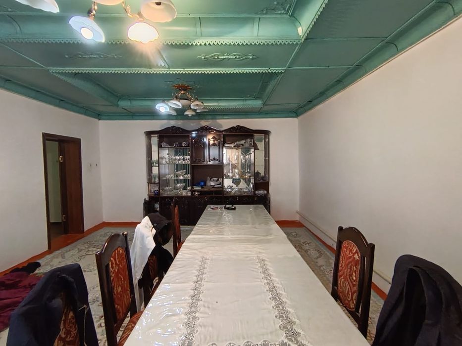 Тез арада үй сатылады!