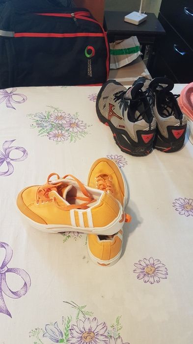 adidasi unisex Adidas nr 40