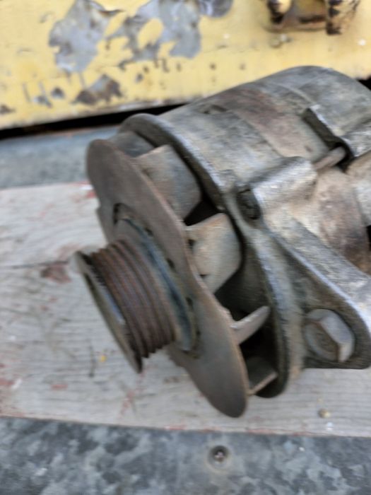 Продам генератор на Тойоту