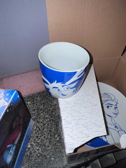 Порцеланов комплект Елза и Анна FROZEN