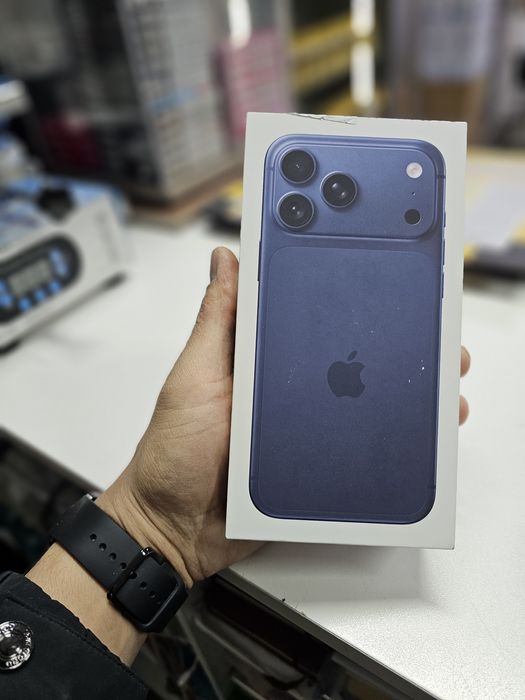 17 про мах 256гб ЕАС deep  blue