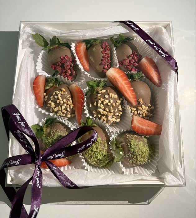 Клубника в шоколаде Атырау