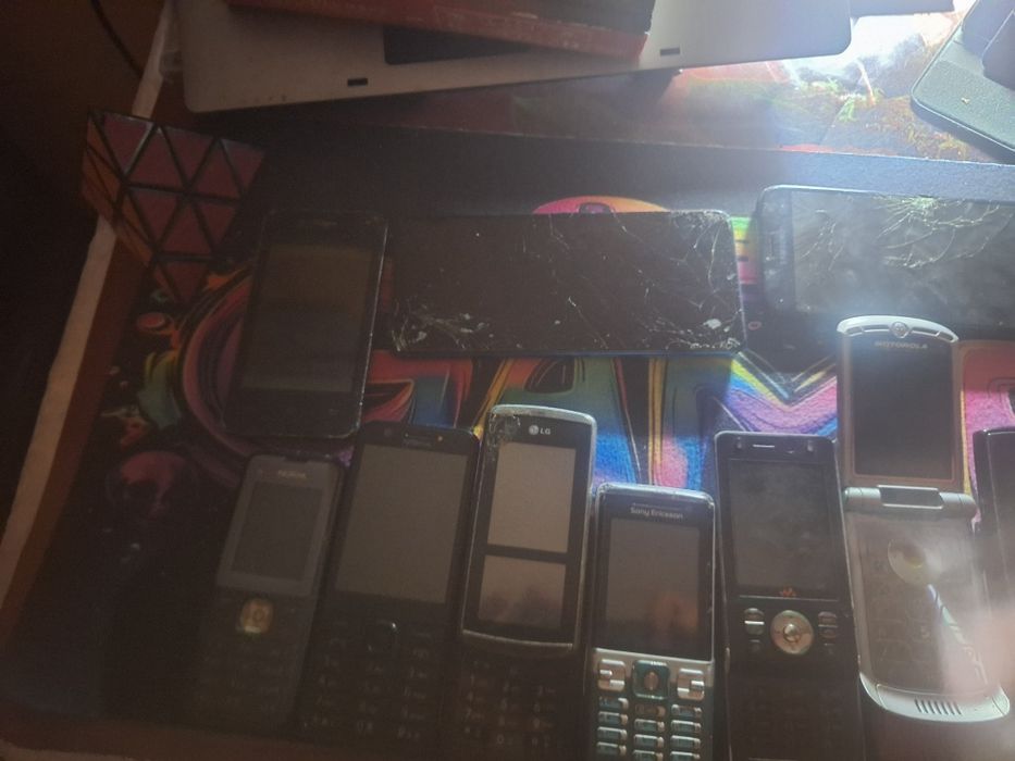 Vând telefoane vechi (10 bucăți)