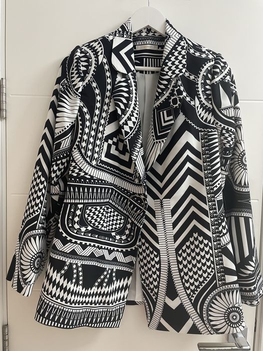 Пролетно черно бяло сако