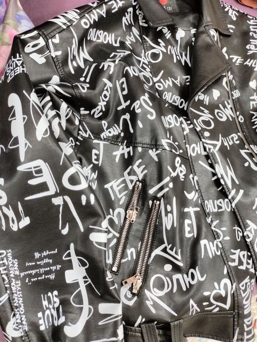 Продам кожанку оверсайз