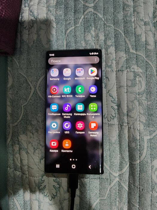 Продам телефон .Самсунг Нот 10