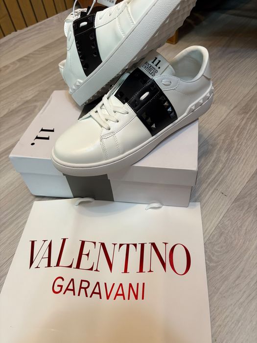 Продам новую обувь Валентино(Valentino) 44 размер