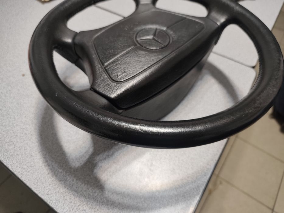 Волан Мерцедес w124,w202,w210,r129