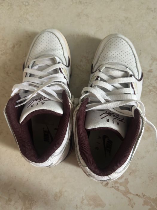 Vand Adidasi Nike Flight