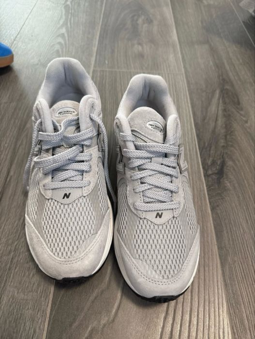 New Balance 2002R